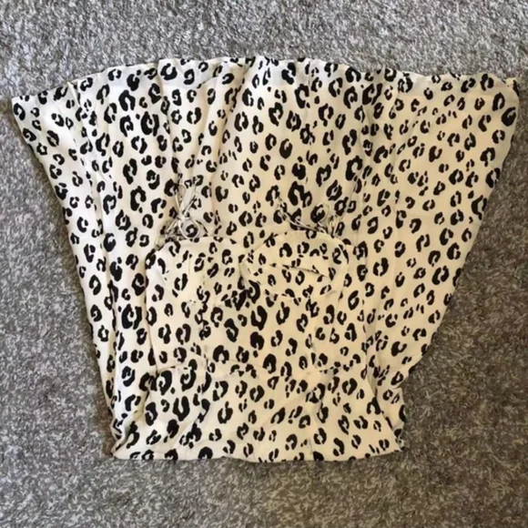 Juliette Snow Leopard - Picture 7 of 10